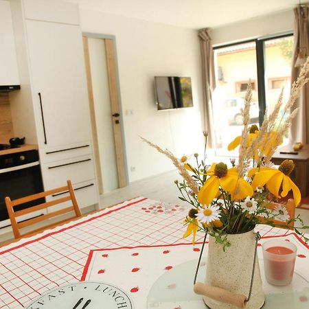 Apartman Ve Mlyne Trebotov Exterior foto